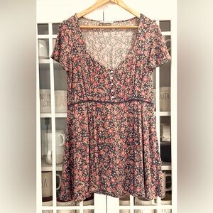 Spell floral dress- medium. Minimal wear-matching kimono in other listing.